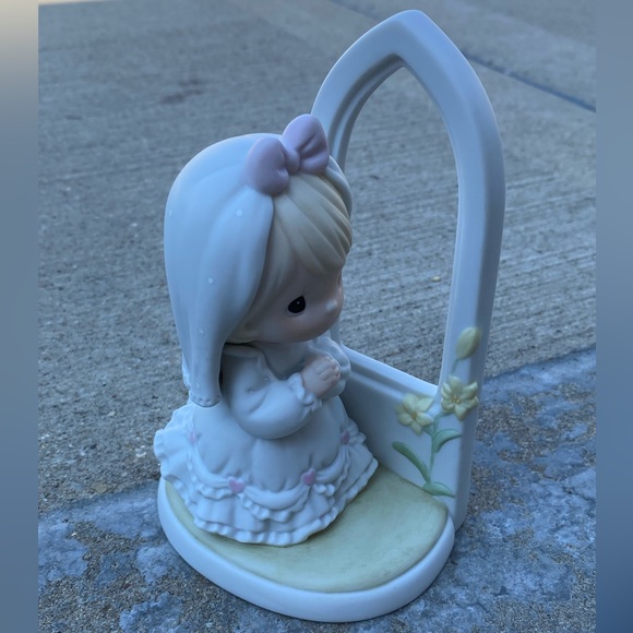 Precious Moments May Your Future Be Blessed Figurine - Picture 3 of 8
